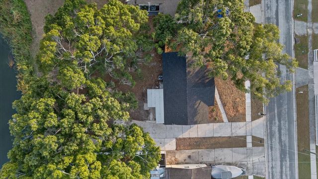 6107 COLE DRIVE, Tampa, FL 33634