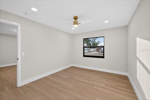 6107 COLE DRIVE, Tampa, FL 33634