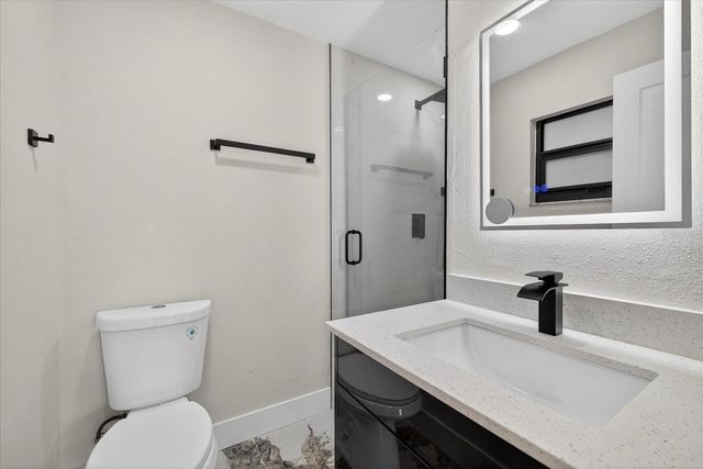 6107 COLE DRIVE, Tampa, FL 33634