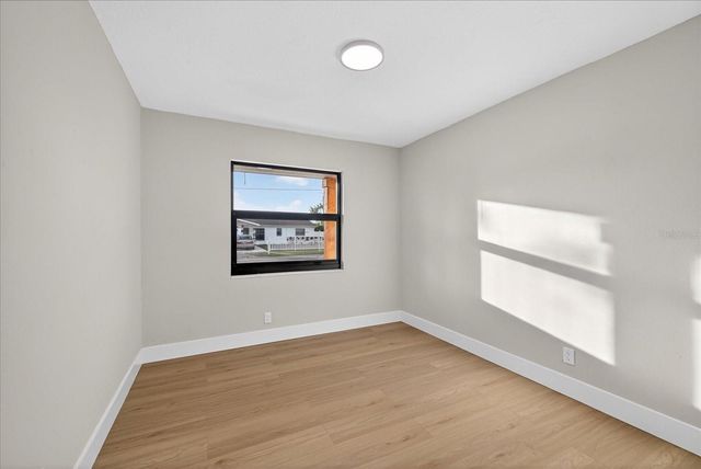 6107 COLE DRIVE, Tampa, FL 33634