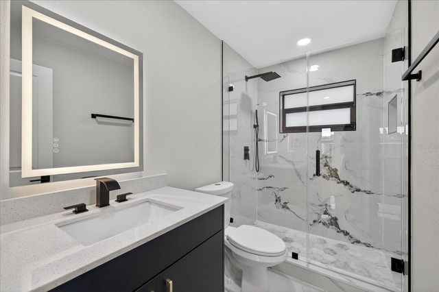 6107 COLE DRIVE, Tampa, FL 33634