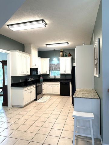 8380 Shady Lane, Bryan, TX 77808