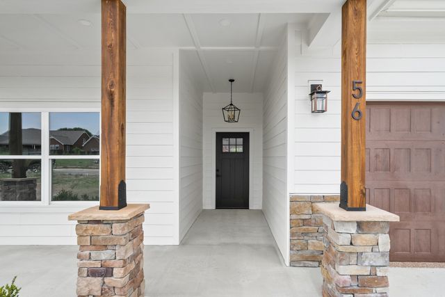 56 Deer Valley Cir, Winchester, TN 37398