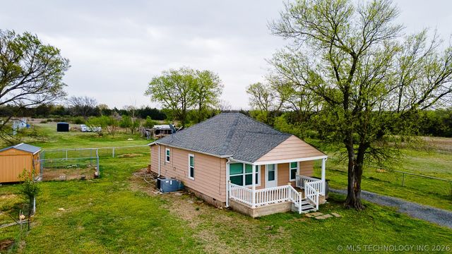28360 Arbeka Road, Henryetta, OK 74437