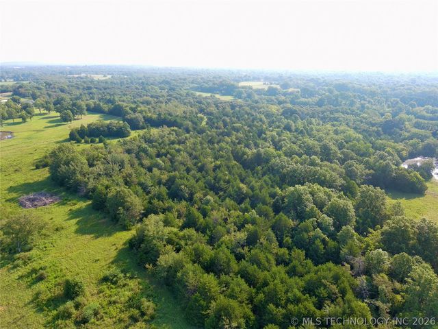 28360 Arbeka Road, Henryetta, OK 74437