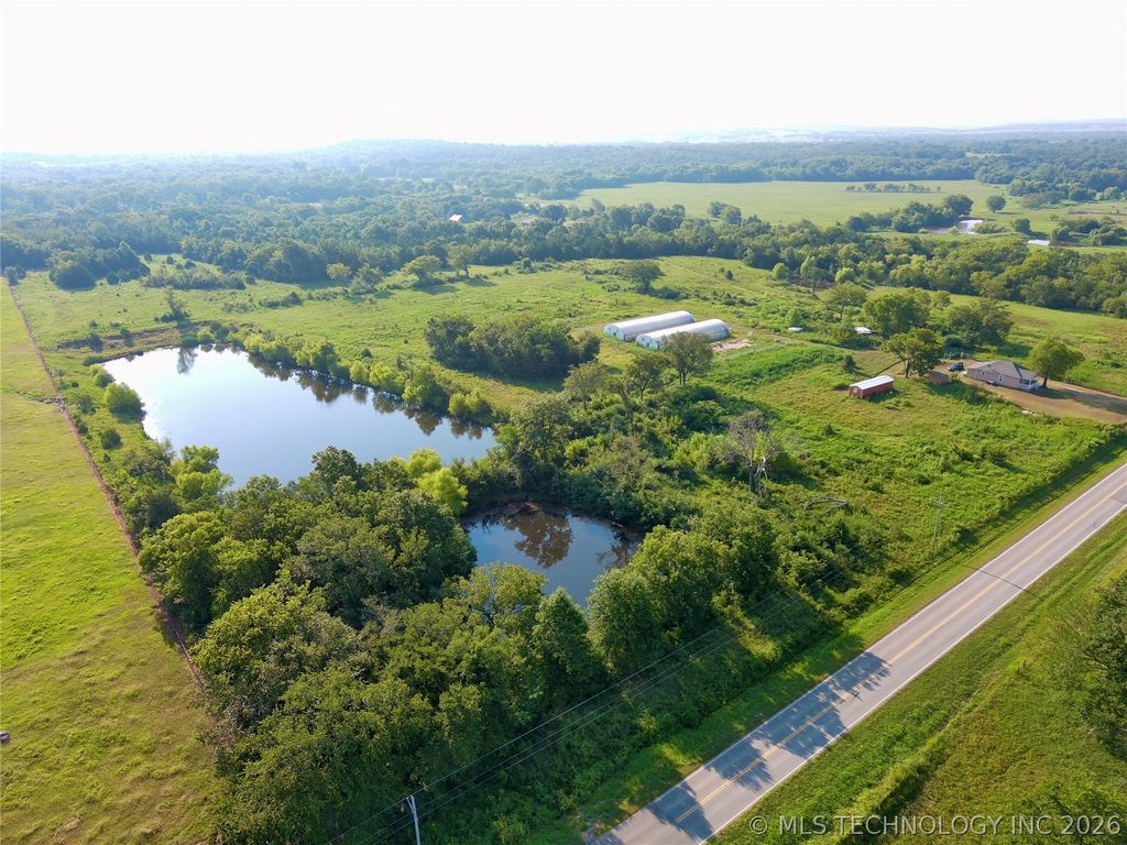 28360 Arbeka Road, Henryetta, OK 74437