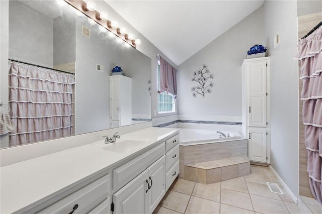 903 Silver Lake Circle, Raymore, MO 64083
