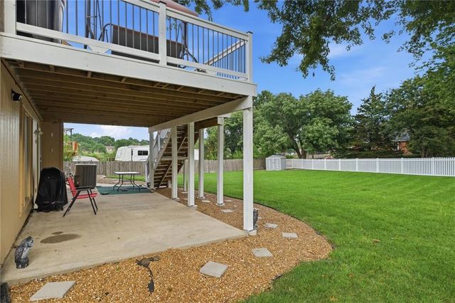 903 Silver Lake Circle, Raymore, MO 64083