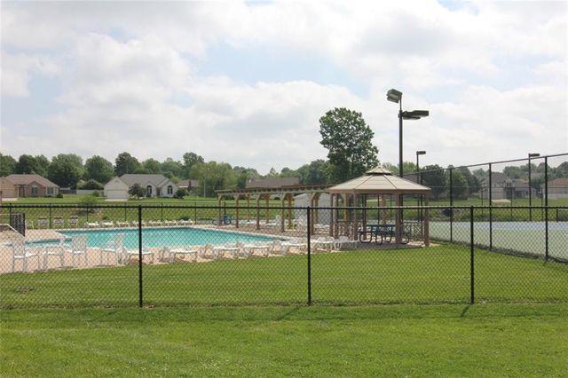 903 Silver Lake Circle, Raymore, MO 64083