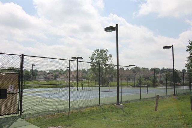 903 Silver Lake Circle, Raymore, MO 64083