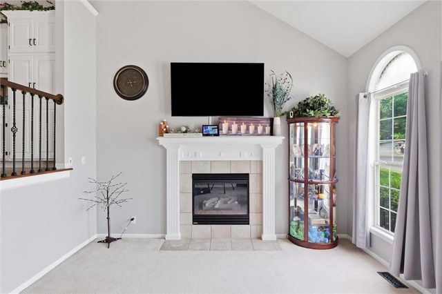 903 Silver Lake Circle, Raymore, MO 64083