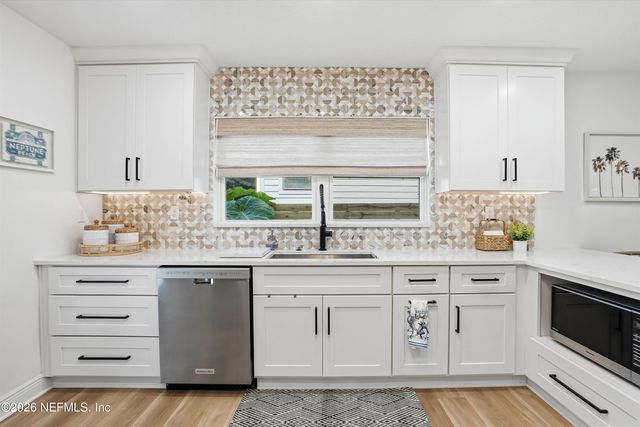 416 HOPKINS Street, Neptune Beach, FL 32266