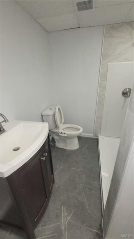 11989 Red Lion Drive, St Louis, MO 63033