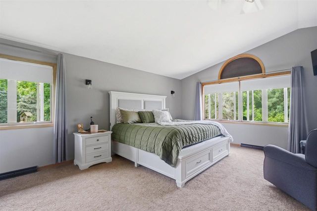 926 MILLBROOK DRIVE, Neenah, WI 54956