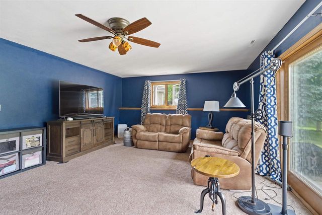 926 MILLBROOK DRIVE, Neenah, WI 54956