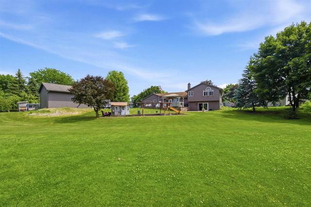 926 MILLBROOK DRIVE, Neenah, WI 54956