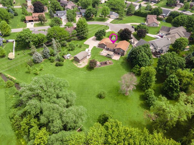 926 MILLBROOK DRIVE, Neenah, WI 54956
