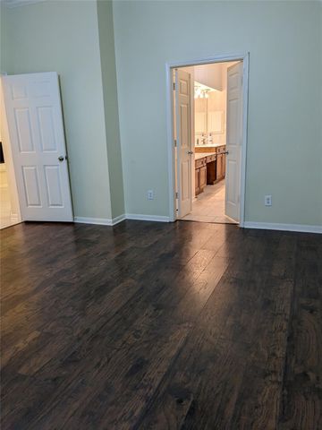 635 Avery Drive, Sugar Land, TX 77479