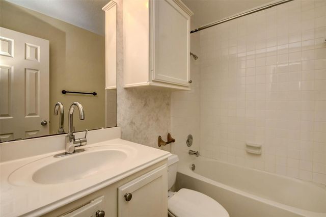 635 Avery Drive, Sugar Land, TX 77479