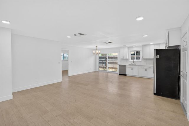 10457 Rockingham Dr, Rancho Cordova, CA 95670