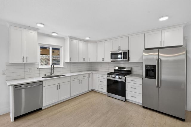 10457 Rockingham Dr, Rancho Cordova, CA 95670