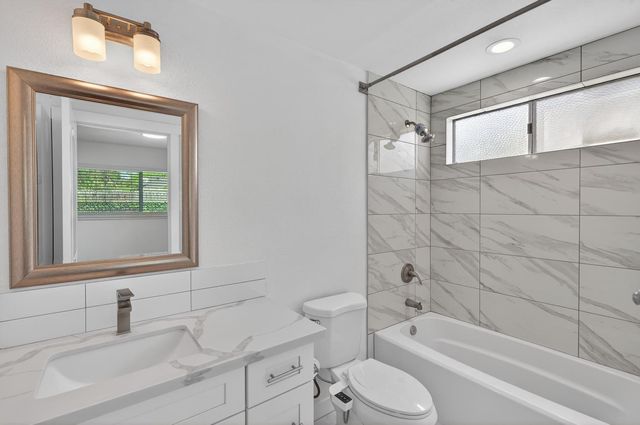 10457 Rockingham Dr, Rancho Cordova, CA 95670