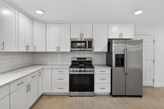 10457 Rockingham Dr, Rancho Cordova, CA 95670