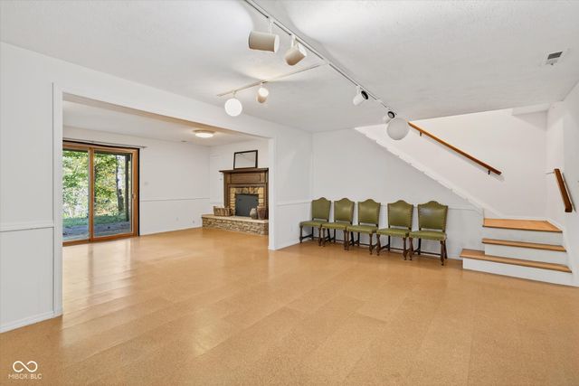 9245 E Woodview Drive, Bloomington, IN 47401