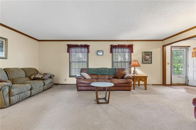 19625 NE 128th Street, Kearney, MO 64060