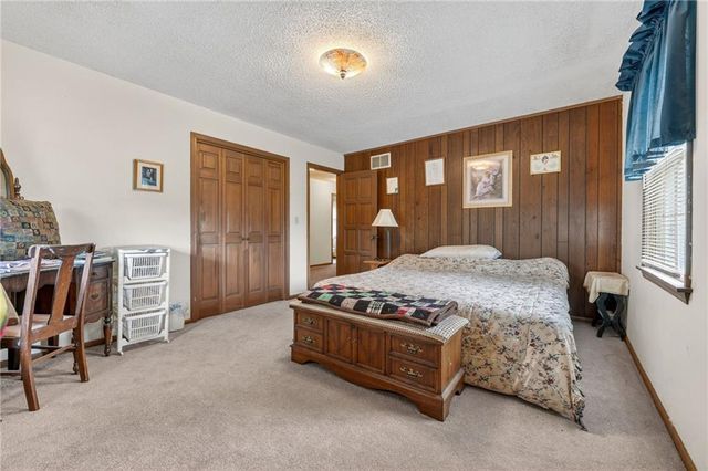 19625 NE 128th Street, Kearney, MO 64060