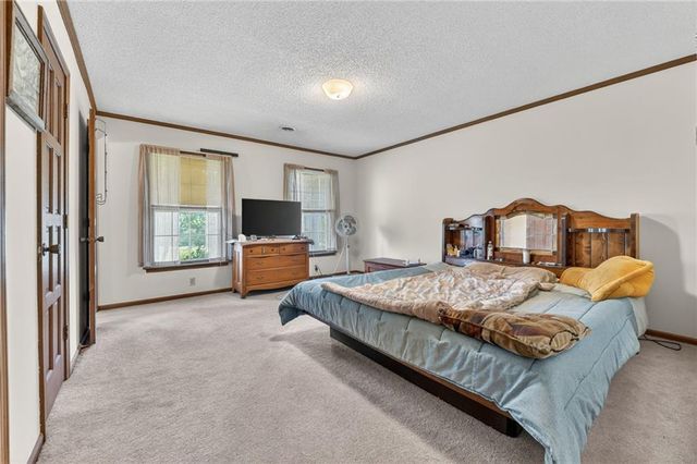 19625 NE 128th Street, Kearney, MO 64060