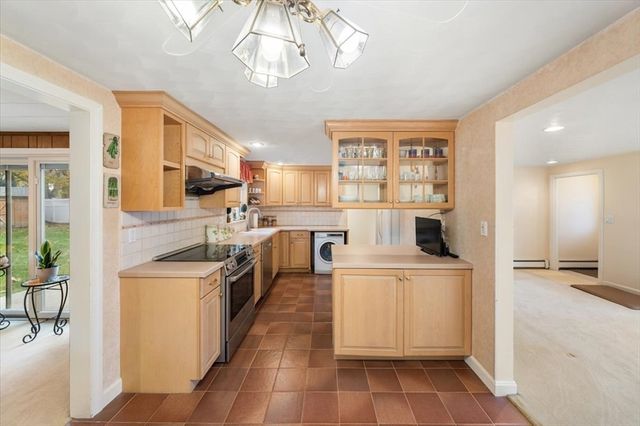 8 Stanley Street, Natick, MA 01760