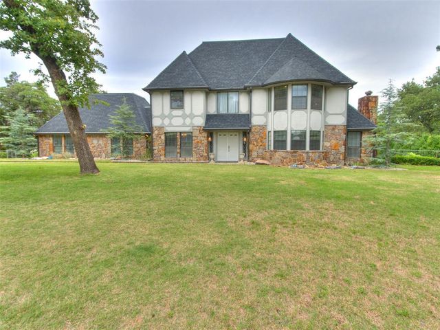 14055 Hummingbird Drive, Choctaw, OK 73020