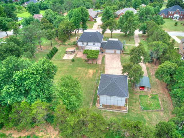 14055 Hummingbird Drive, Choctaw, OK 73020
