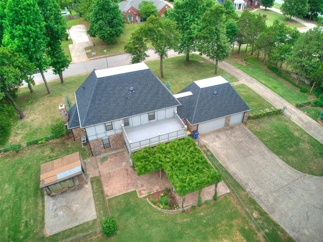 14055 Hummingbird Drive, Choctaw, OK 73020