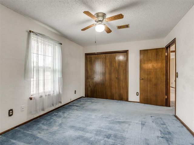 14055 Hummingbird Drive, Choctaw, OK 73020