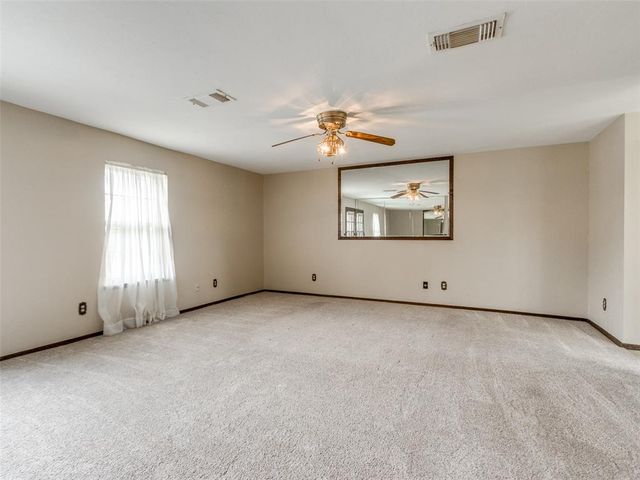 14055 Hummingbird Drive, Choctaw, OK 73020