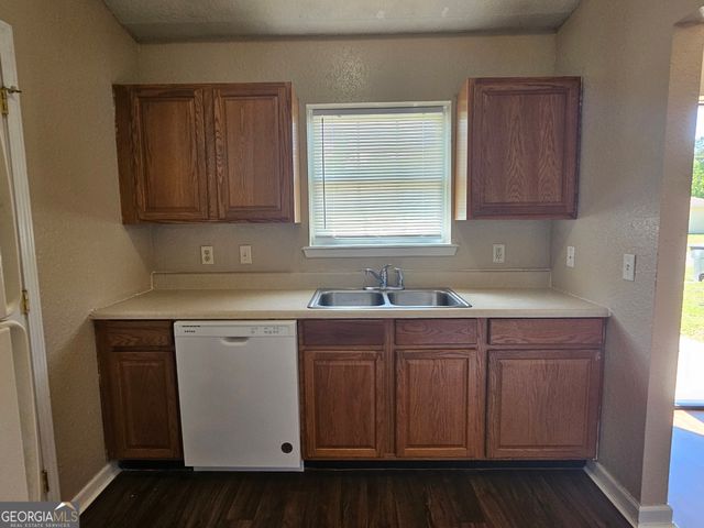 107 Lively Oaks, Kingsland, GA 31548