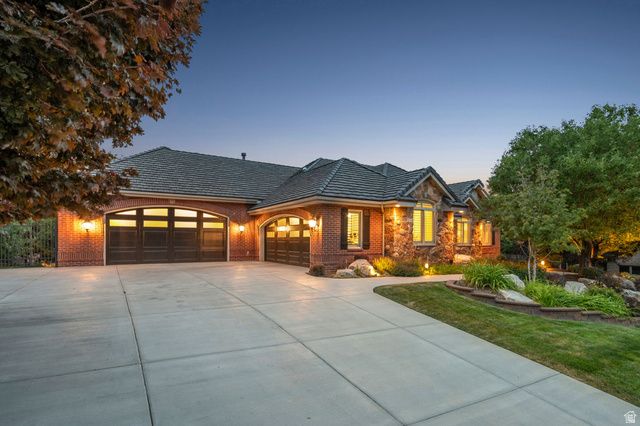 4220 SUMMERWOOD DR, Bountiful, UT 84010
