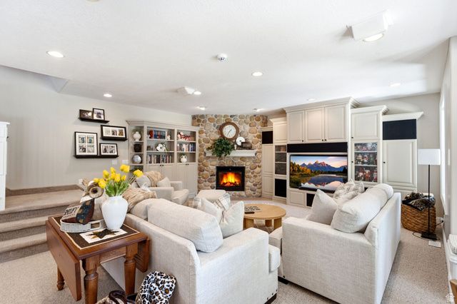 4220 SUMMERWOOD DR, Bountiful, UT 84010