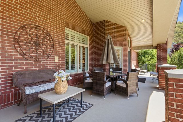 4220 SUMMERWOOD DR, Bountiful, UT 84010