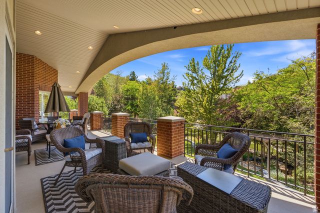 4220 SUMMERWOOD DR, Bountiful, UT 84010