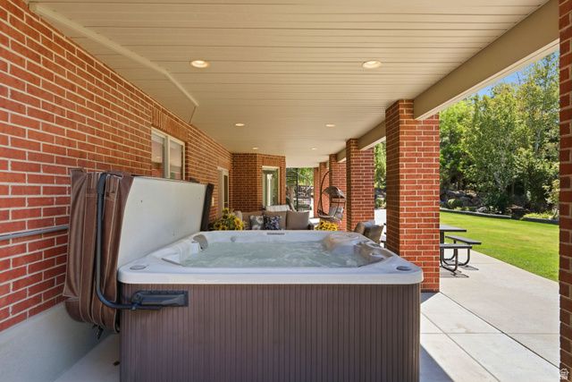 4220 SUMMERWOOD DR, Bountiful, UT 84010