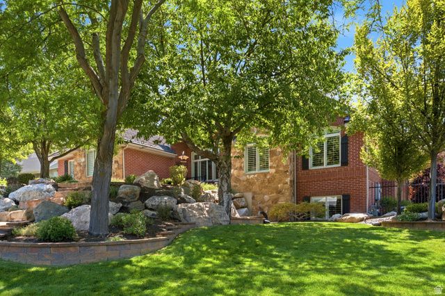 4220 SUMMERWOOD DR, Bountiful, UT 84010