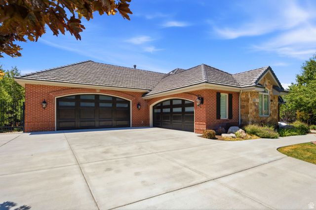 4220 SUMMERWOOD DR, Bountiful, UT 84010