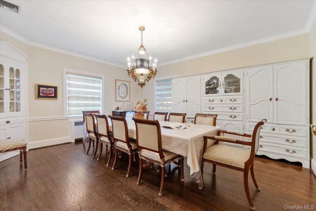 501 Broadway, Lawrence, NY 11559 — photo 3