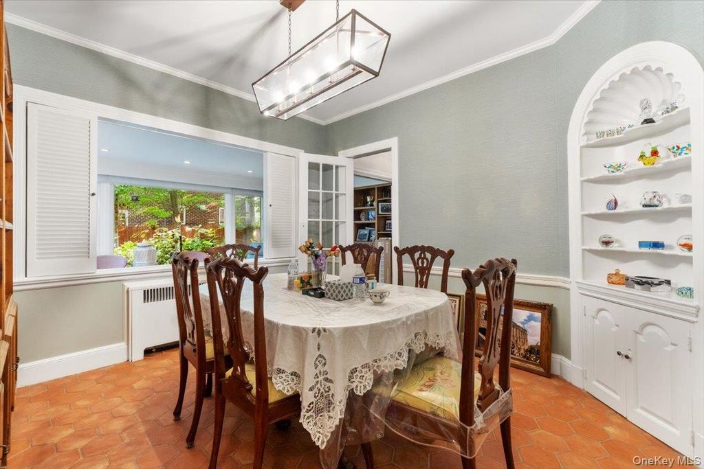 501 Broadway, Lawrence, NY 11559 — photo 4