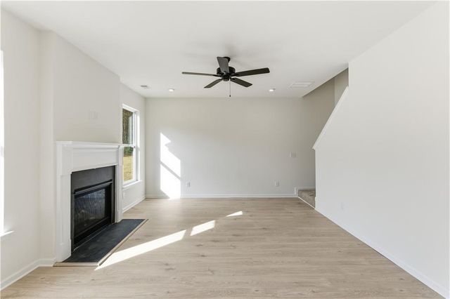 373 Waterbluff Drive, Mableton, GA 30126