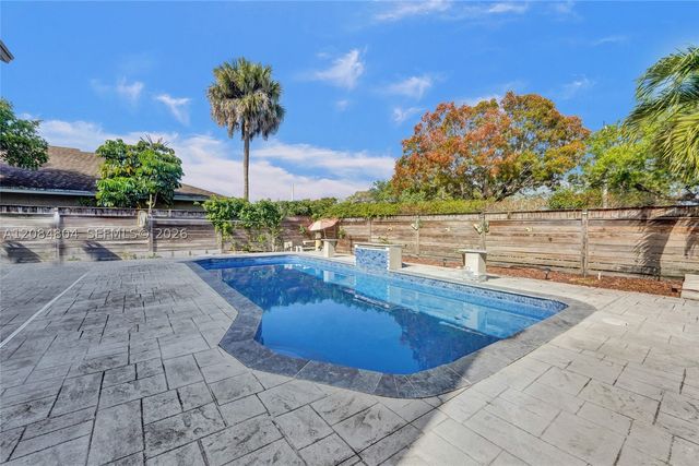 3753 NW 73rd Way, Coral Springs, FL 33065