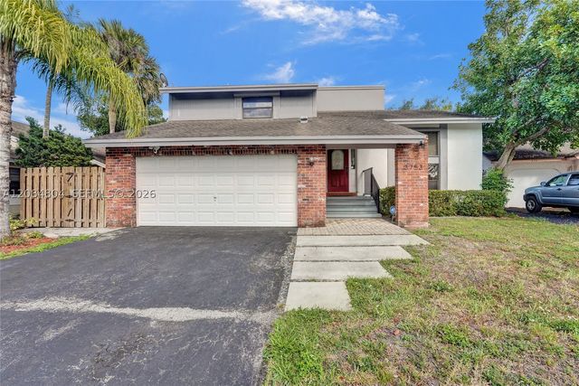 3753 NW 73rd Way, Coral Springs, FL 33065